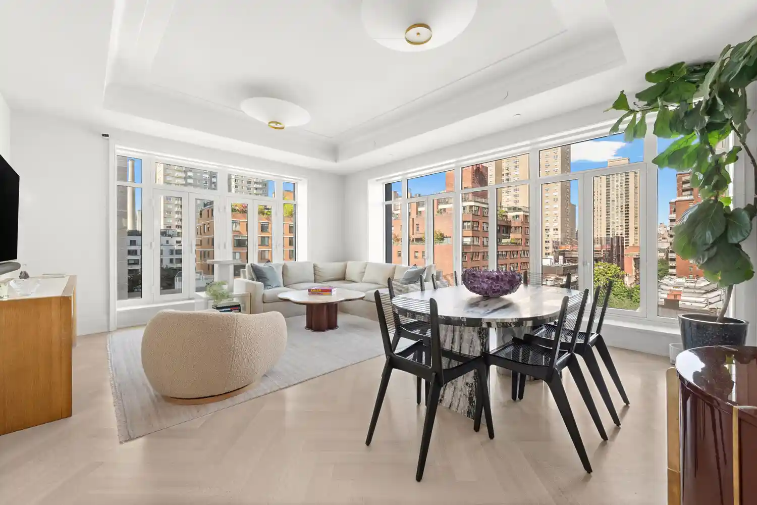 Photo 1 of Condo for sale at 40 E End Ave #9B, New York City, NY 10028 | MLS# RLS20113167 | Listing updated on 2026-10-28
