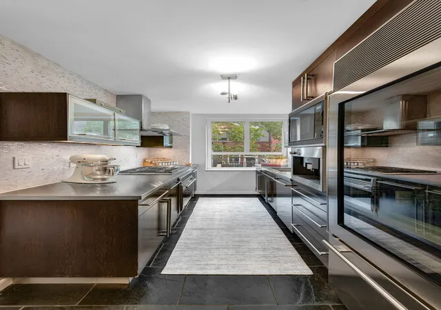 Photo 4 of Sale Pending at 15 E 91st Street #7/8D, New York City, NY 10128 | MLS# RLS20114070 | Listing updated on 2026-09-30