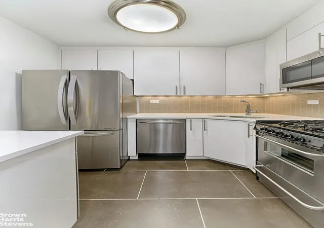 Photo 1 of House for sale at 300 E 40th Street #11A, New York, NY 10016 | MLS# RLS20117394 | Listing updated on 2026-09-30