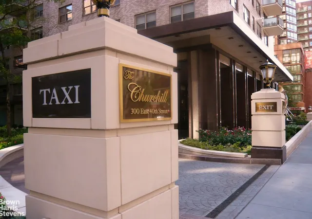 Photo 4 of House for sale at 300 E 40th Street #11A, New York, NY 10016 | MLS# RLS20117394 | Listing updated on 2026-09-30