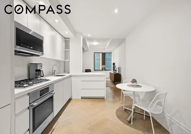 Photo 1 of House for sale at 101 Wall St #11C, New York, NY 10005 | MLS# RLS20117471 | Listing updated on 2026-10-04
