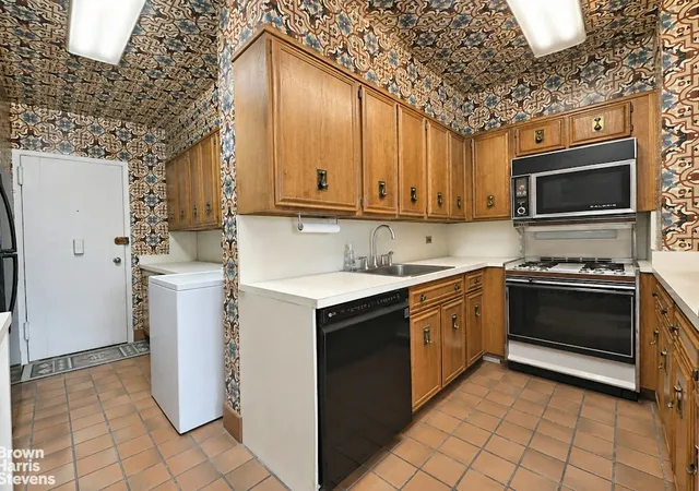 Photo 3 of House for sale at 60 Sutton Pl S #9CS, New York, NY 10022 | MLS# RLS20117472 | Listing updated on 2026-10-04