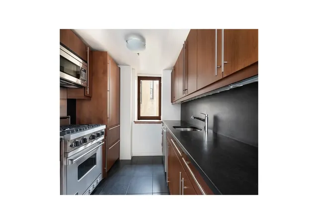 Photo 4 of Condo for sale at 305 2nd Avenue #717, New York City, NY 10003 | MLS# RLS20117357 | Listing updated on 2026-10-04
