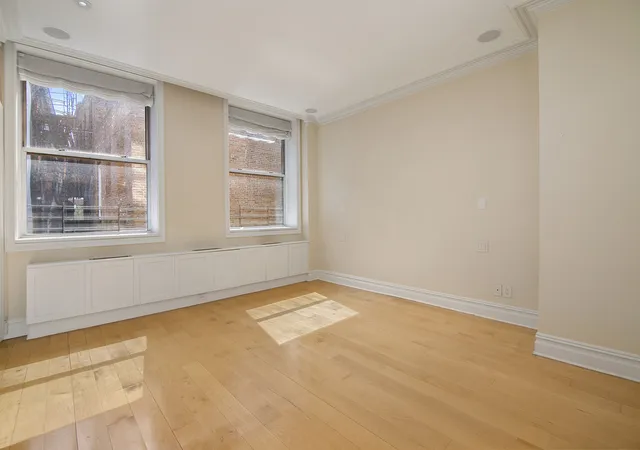 Photo 4 of Single family home for sale at 345 Greenwich St #4B, New York City, NY 10013 | MLS# RLS20117645 | Listing updated on 2026-10-05