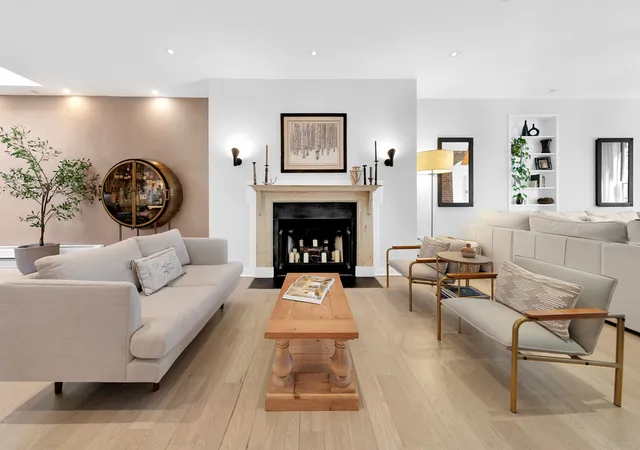 Photo 3 of House for sale at 405 Greenwich St #PH, New York City, NY 10013 | MLS# RLS20117655 | Listing updated on 2026-10-08