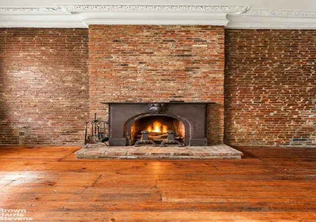 Photo 2 of Single family home for sale at 325 E 9th Street #2, New York City, NY 10003 | MLS# RLS20117681 | Listing updated on 2026-10-02