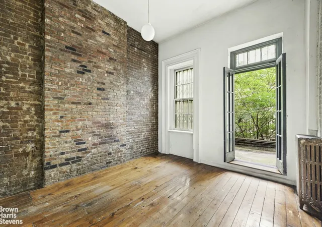 Photo 3 of Single family home for sale at 325 E 9th Street #2, New York City, NY 10003 | MLS# RLS20117681 | Listing updated on 2026-10-02