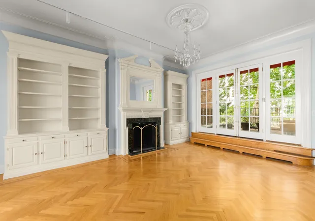 Photo 2 of Single family home for sale at 217 E 61st Street, New York City, NY 10065 | MLS# RLS20117759 | Listing updated on 2026-10-02