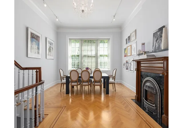 Photo 4 of Single family home for sale at 217 E 61st Street, New York City, NY 10065 | MLS# RLS20117759 | Listing updated on 2026-10-02
