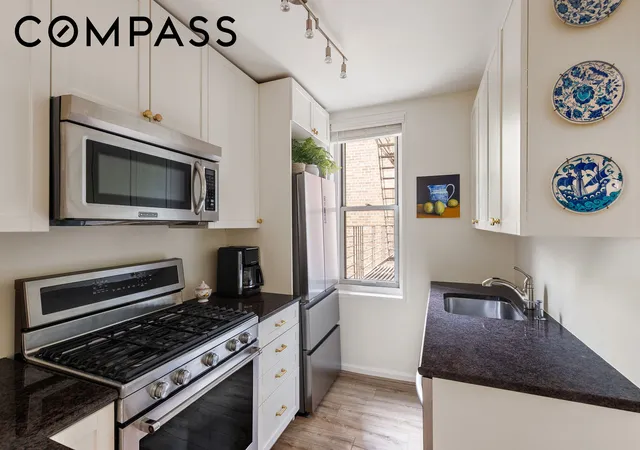 Photo 2 of House for sale at 309 E 87th Street #4R, New York City, NY 10128 | MLS# RLS20117721 | Listing updated on 2026-09-30