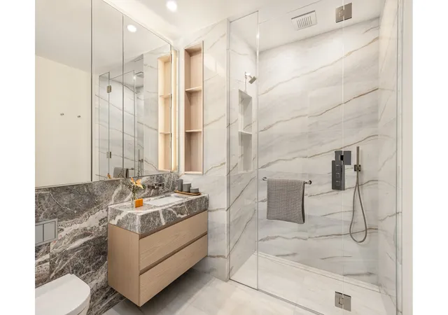 Photo 2 of House for sale at 125 Greenwich St #81B, New York, NY 10006 | MLS# RLS20117994 | Listing updated on 2026-10-07