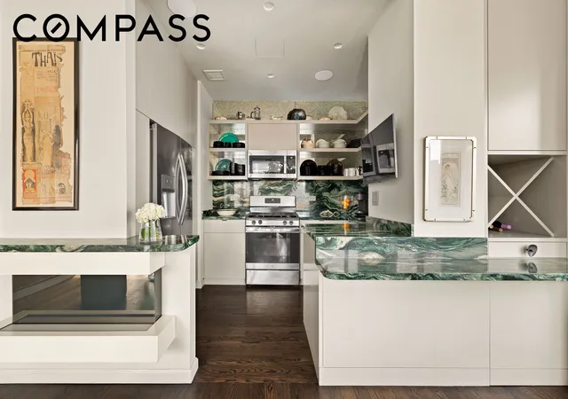 Photo 3 of House for sale at 200 E 69th Street #19C, New York, NY 10021 | MLS# RLS20118050 | Listing updated on 2026-10-07