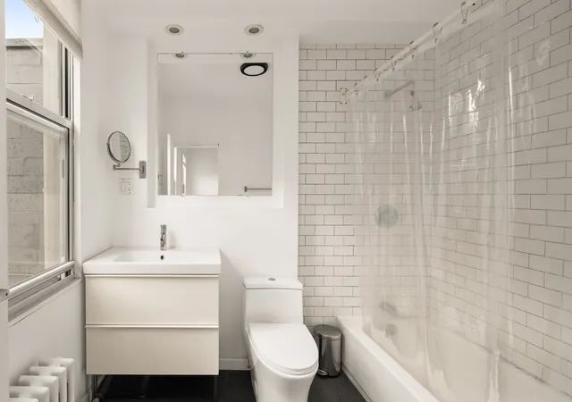 Photo 4 of Townhouse for sale at 250 Boerum St, New York City, NY 11206 | MLS# RLS20118212 | Listing updated on 2026-09-30