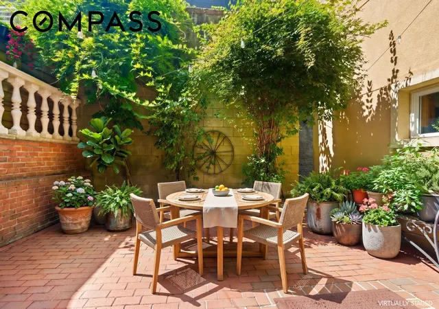 Photo 3 of Single family home for sale at 401 Graham Ave, New York City, NY 11211 | MLS# RLS20110986 | Listing updated on 2026-09-30