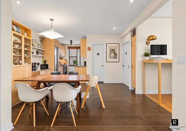Listing Photo 2 - Condo for sale in building located at 47-20 42nd St, New York City, NY 11104 - Unit #3-A