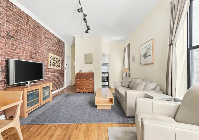 Photo 3 of Condo for sale at 204 W 78th Street #3D, New York City, NY 10024 | MLS# RLS20118270 | Listing updated on 2026-10-04