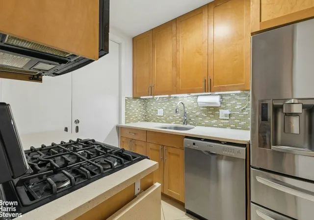 Photo 2 of Condo for sale at 70 25 Yellowstone Blvd #3X, New York City, NY 11375 | MLS# RLS20118668 | Listing updated on 2026-10-02