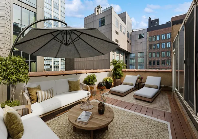 Listing Photo 1 - Condo for sale in building located at 31 E 28Th St, New York City, NY 10016 - Unit #PH12E