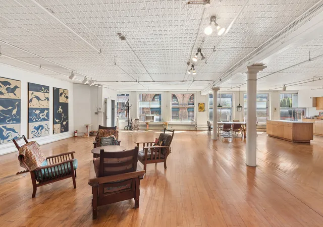 Photo 1 of Single family home for sale at 81 Wooster St #5WO, New York, NY 10012 | MLS# RLS20118783 | Listing updated on 2026-10-02