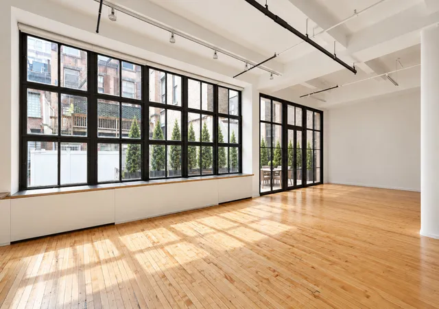 6 W 20Th St, 6 W 20Th St, New York City, NY 10011