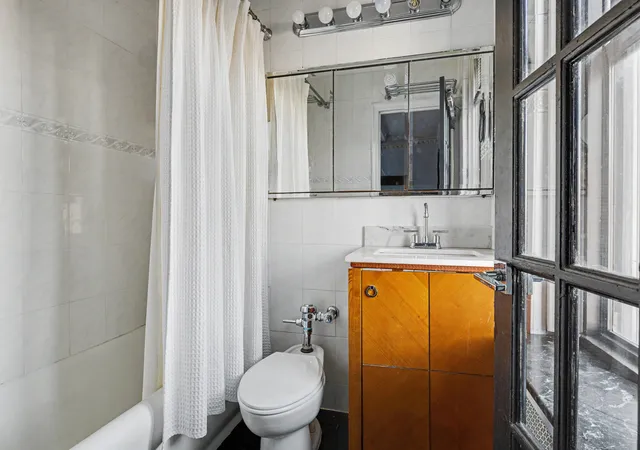 Photo 4 of House for sale at 225 Central Park W #718, New York, NY 10024 | MLS# RLS20118972 | Listing updated on 2026-10-05