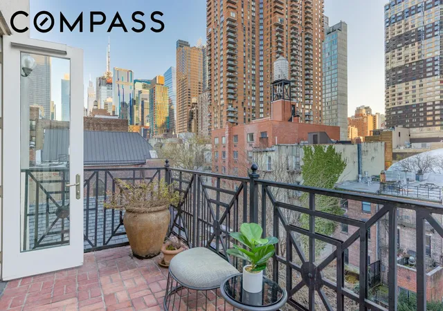 Photo 4 of Townhouse for sale at 438 W 44th Street, New York, NY 10036 | MLS# RLS20119154 | Listing updated on 2026-10-04