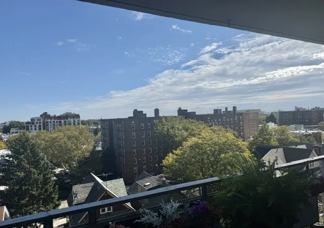 Photo 1 of House for sale at 135 Ocean Pkwy #8R, Brooklyn, NY 11218 | MLS# RLS20119157 | Listing updated on 2026-10-06