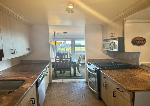 Photo 2 of House for sale at 135 Ocean Pkwy #8R, Brooklyn, NY 11218 | MLS# RLS20119157 | Listing updated on 2026-10-06