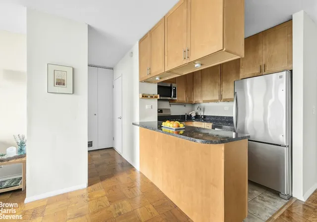 Photo 3 of Sale Pending at 130 W 67th Street #5L, New York, NY 10023 | MLS# RLS20119791 | Listing updated on 2026-10-07