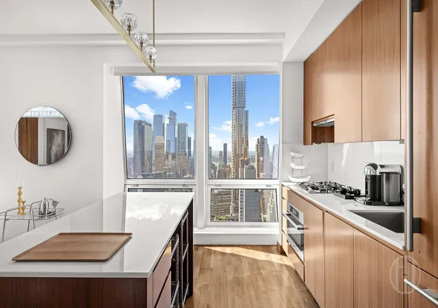 Photo 1 of House for sale at 400 5th Avenue #45G, New York, NY 10018 | MLS# RLS20119845 | Listing updated on 2026-10-07