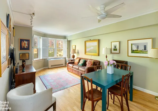 Listing Photo 2 - Condo for sale in building located at 110 W 90Th St, New York City, NY 10024 - Unit #4M