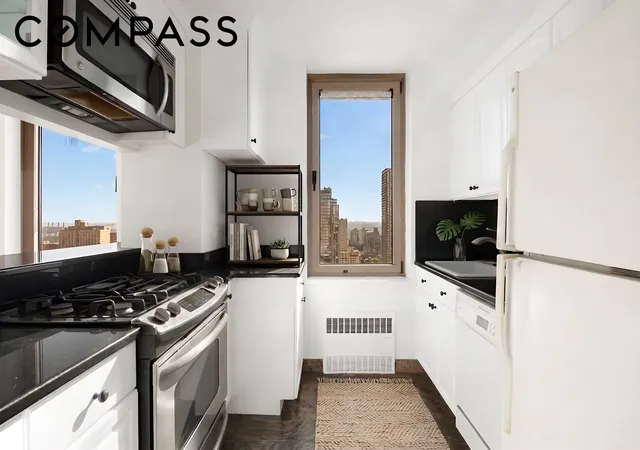 Photo 4 of House for sale at 200 E 89th Street #26F, New York City, NY 10128 | MLS# RLS20123409 | Listing updated on 2026-10-29