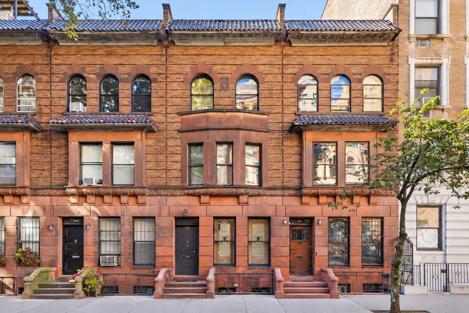 Photo 1 of Single family home for sale at 324 W 85th Street, New York City, NY 10024 | MLS# RLS20123553 | Listing updated on 2026-10-30