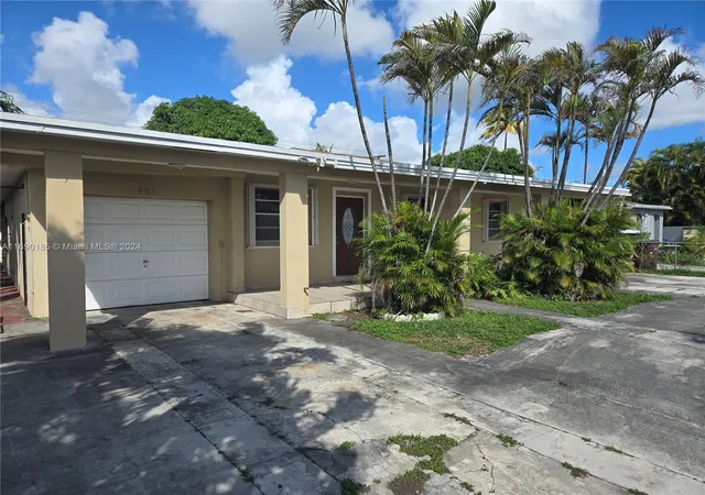 4th image of 961 E 32Nd St, Hialeah, FL 33013 | MLS# A11690185