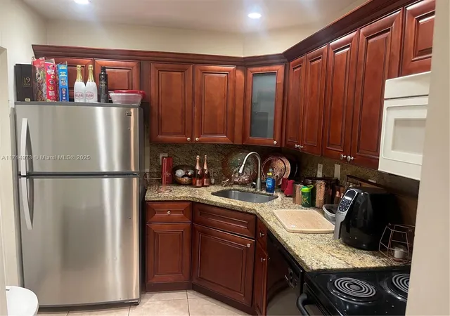 1st image of 3115 Oakland Shores Dr, Oakland Park, FL 33309