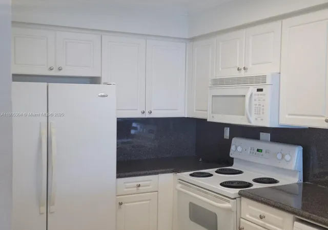 3rd image of 2501 S Ocean Dr #1634, Hollywood, FL 33019 | MLS# A11805304