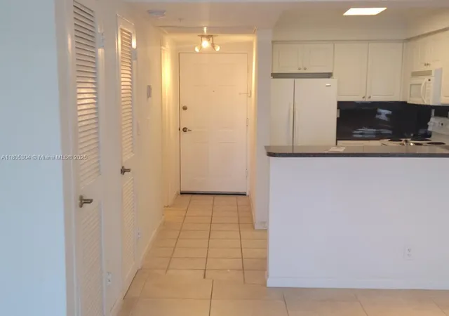 5th image of 2501 S Ocean Dr #1634, Hollywood, FL 33019 | MLS# A11805304