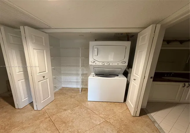 5th image of 900 Sw 142Nd Ave #101L, Pembroke Pines, FL 33027 | MLS# A11886545