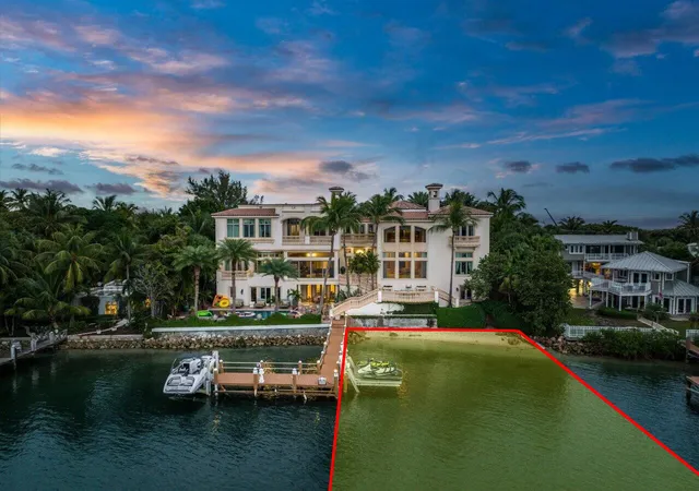 1st image of 3092 S Ocean Blvd, Manalapan, FL 33462 | MLS# R10783650