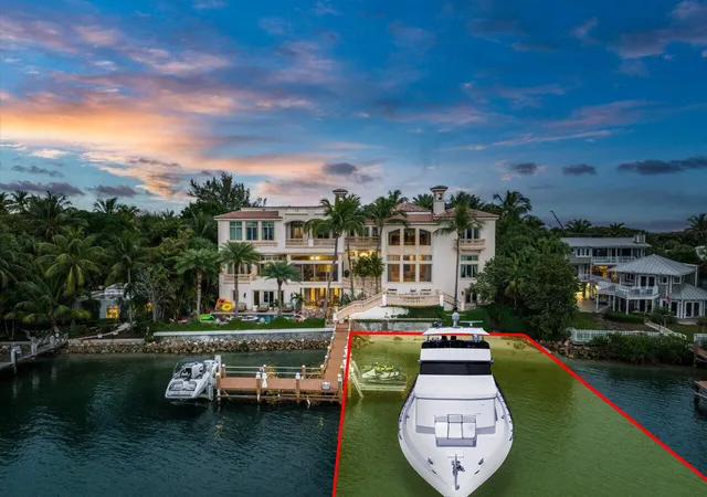 2nd image of 3092 S Ocean Blvd, Manalapan, FL 33462 | MLS# R10783650