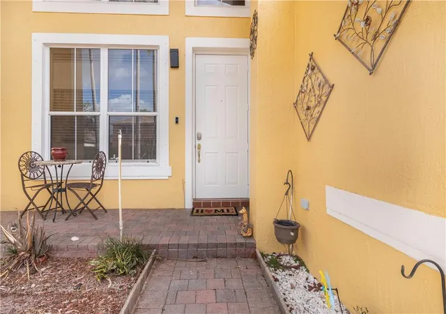 4th image of 7635 19Th Ct, Pembroke Pines, FL 33024 | MLS# F10326942