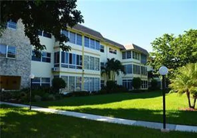 Homes for sale in Lauderdale Lakes, FL | 5131 W Oakland Park Blvd #107, Lauderdale Lakes, FL 33313 | MLS# F10343608