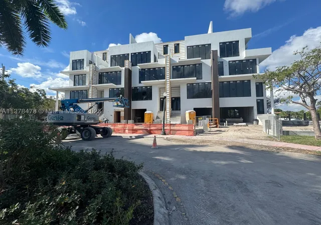 4th image of 7300 Trouville Esplanade #3, Miami Beach, FL 33141 | MLS# A11378478
