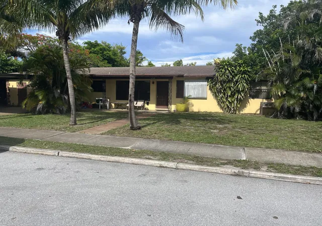 1st image of 6508 Washington Rd, West Palm Beach, FL 33405 | MLS# R10896148