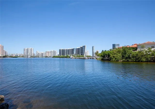 Photo 2 of Condo for sale at 6000 Island Blvd #104, Aventura, FL 33160 | MLS# A11406467 | Listing updated on 2026-08-21