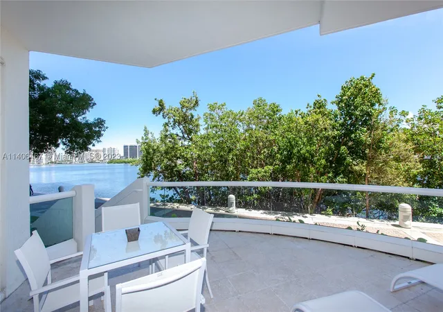 Photo 3 of Condo for sale at 6000 Island Blvd #104, Aventura, FL 33160 | MLS# A11406467 | Listing updated on 2026-08-21