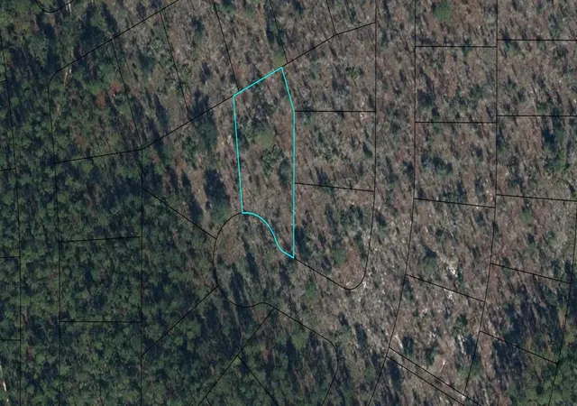 4th image of Lot 9 Autumn Ct, Malone, FL 32445 | MLS# R10908700