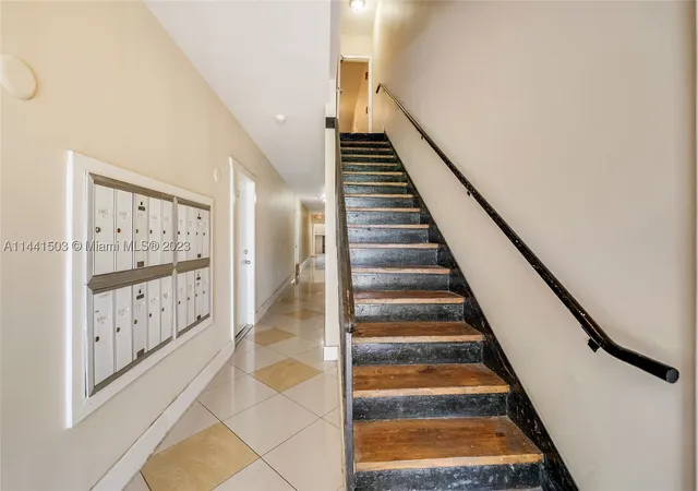 Photo 4 of House for sale at 440 Sw 5Th Ave, Miami, FL 33130 | MLS# A11441503 | Listing updated on 2026-10-05