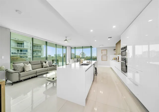 5th image of 730 N Ocean Blvd #405, Pompano Beach, FL 33062 | MLS# F10416846