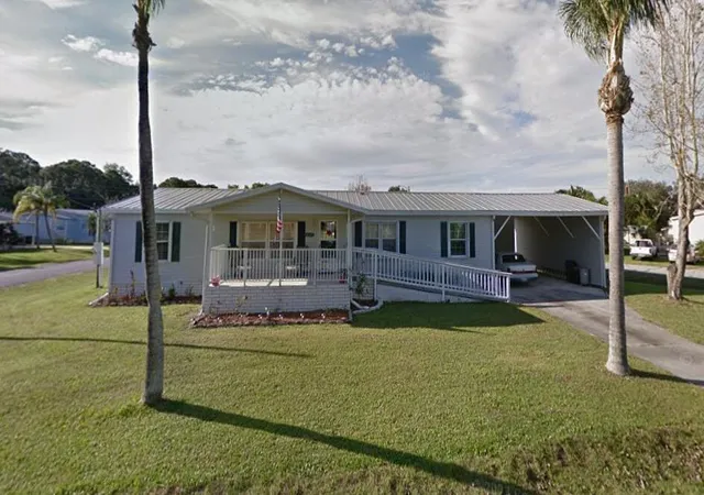 1st image of 6325 Se Colonial Dr, Stuart, FL 34997 | MLS# R10950724